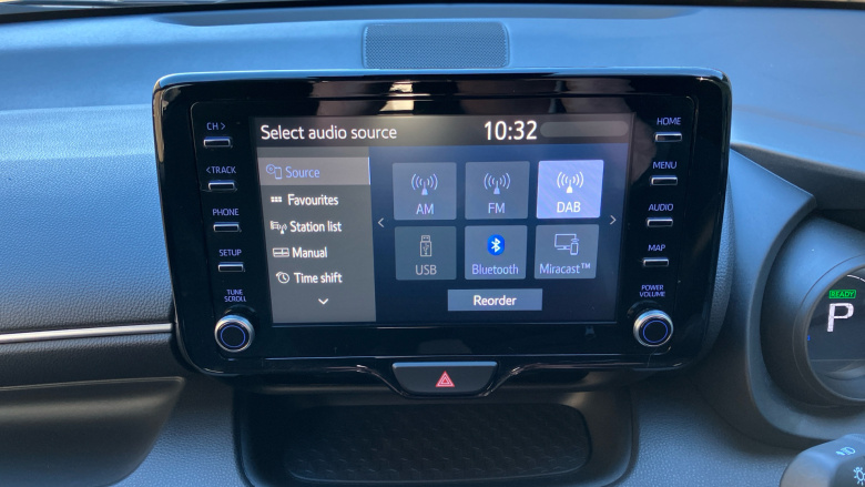 Toyota Yaris 1.5 Hybrid Design 5dr CVT Hybrid Hatchback